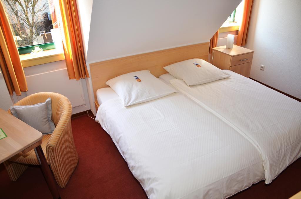 Velcrea Willebadessen Quarto foto